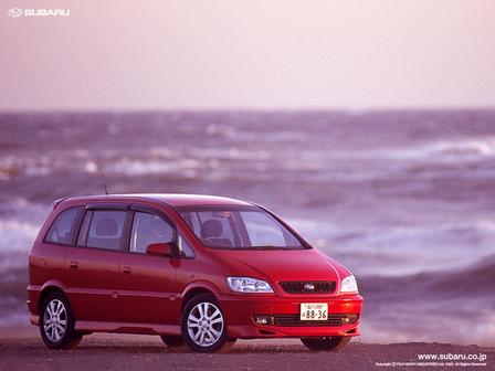 Subaru Traviq: 7 фото