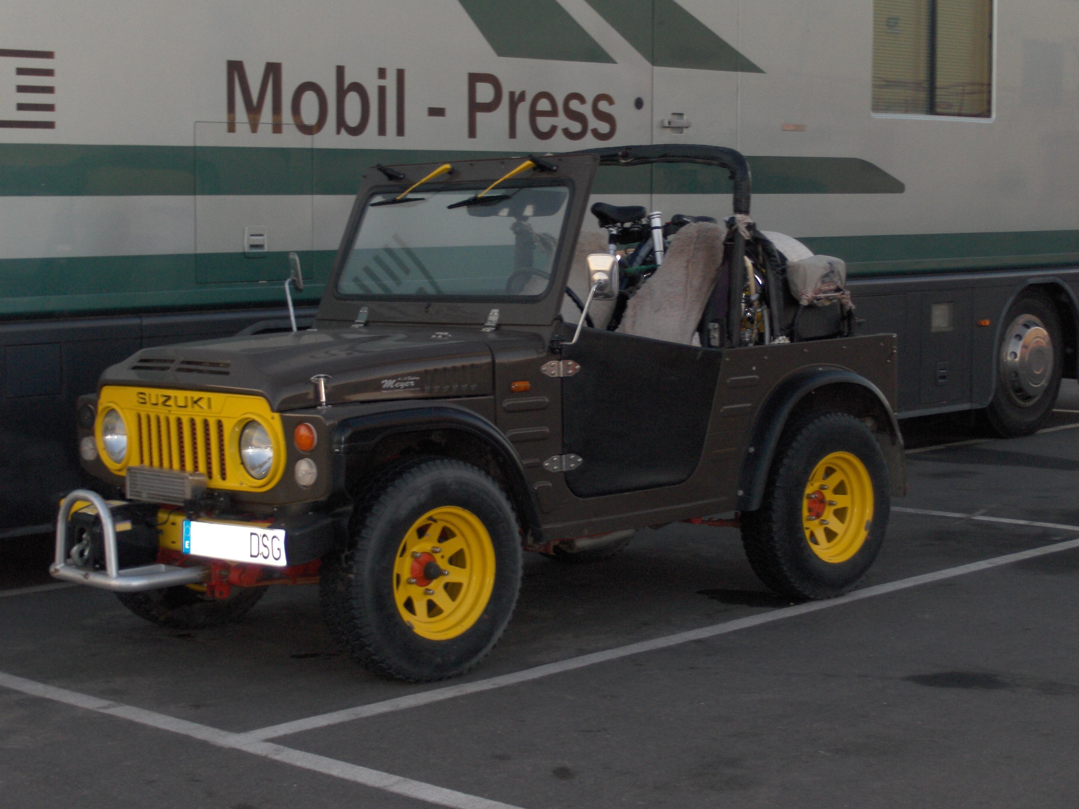 Suzuki LJ 80: 6 фото