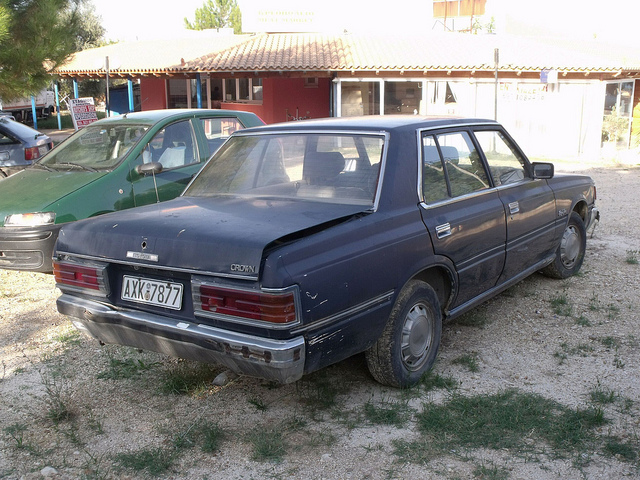 Toyota Crown S120: 7 фото