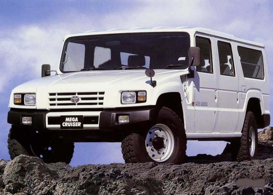 Toyota Mega Cruiser: 8 фото