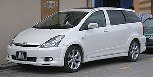 Toyota Wish: 4 фото