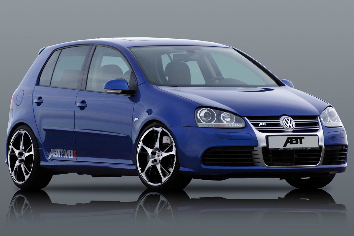 Volkswagen Golf R: 11 фото